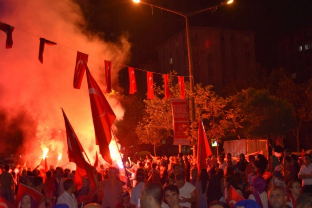 Ak Parti Ataşehir Demokrasi Nöbeti 2016