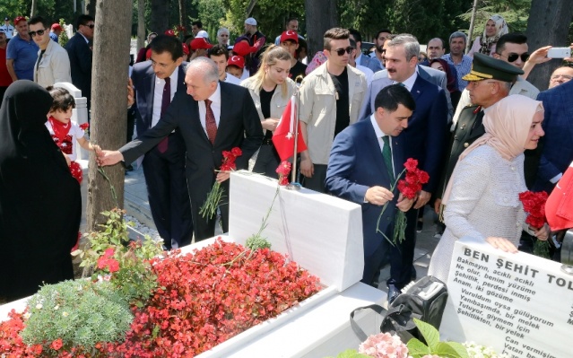 15 TEMMUZ ŞEHİTLERİMİZ KABİRLERİ BAŞINDA ANILDI 2018