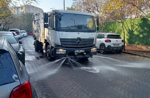 TEMİZLİK VE BAKIM ÇALIŞMALARININ YENİ DURAĞI BARBAROS MAHALLESİ OLDU