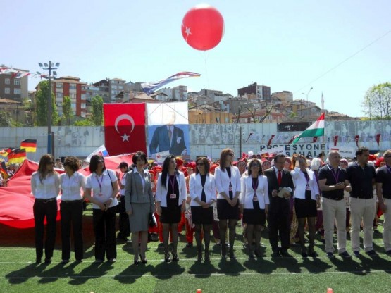 Ataşehir 23 Nisan Yenisahra Stadı toren