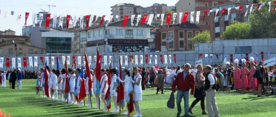 Ataşehir 23 Nisan Yenisahra Stadı toren