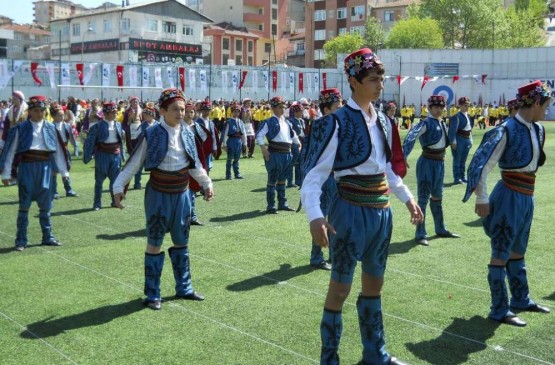 Ataşehir 23 Nisan Yenisahra Stadı toren