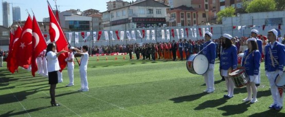 Ataşehir 23 Nisan Yenisahra Stadı toren