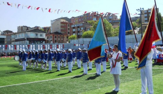 Ataşehir 23 Nisan Yenisahra Stadı torenAtaşehir 23 Nisan Yenisahra Stadı toren