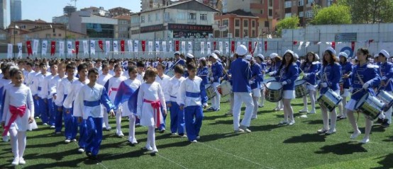 Ataşehir 23 Nisan Yenisahra Stadı toren