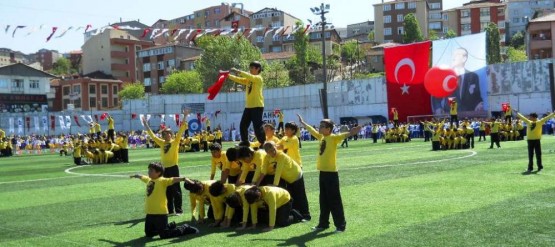 Ataşehir 23 Nisan Yenisahra Stadı toren