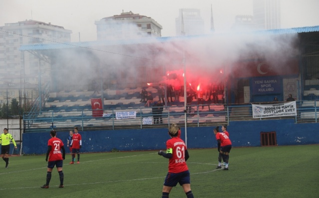 Ataşehir Bayan Futbol Takımı