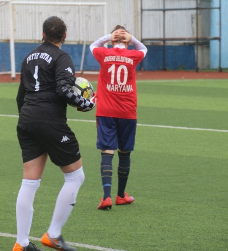 Ataşehir Bayan Futbol Takımı