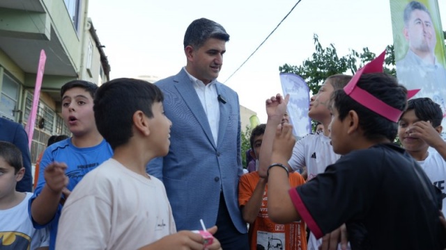 ATAŞEHİR ÇOCUK ŞENLİĞİ” YENİSAHRA MAHALLESİ'NE NEŞE KATTI