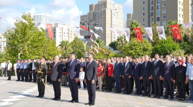 ATAŞEHİR’DE 30 AĞUSTOS ZAFER BAYRAMI TÖRENLE ANILDI