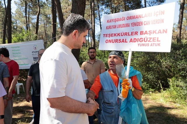 ATAŞEHİRLİLER DOĞA YÜRÜYÜŞÜNDE ATIK TOPLADILAR