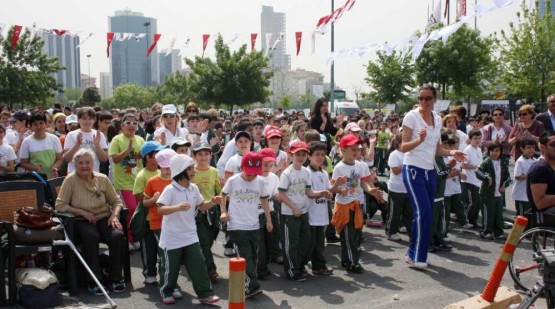 Ataşehir Çocuk sabah sporu rekoru