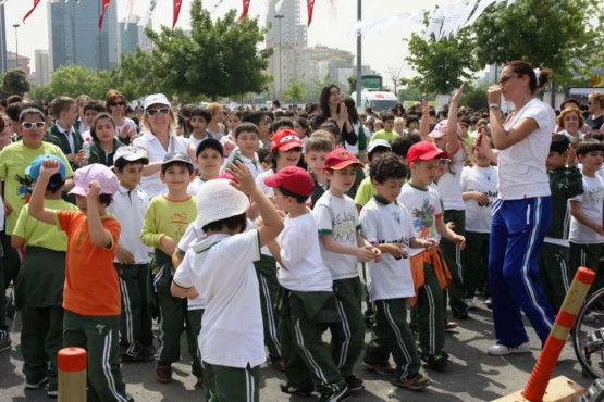 Ataşehir Çocuk sabah sporu rekoru