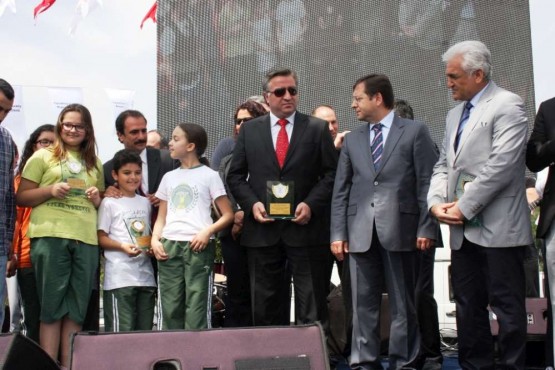 Ataşehir Çocuk sabah sporu rekoruAtaşehir Çocuk sabah sporu rekoru