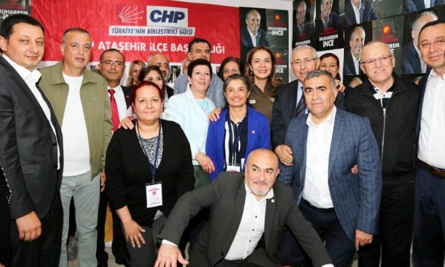 Ataşehir'de CHP İçerenköy Seçim Bürosu açıldı