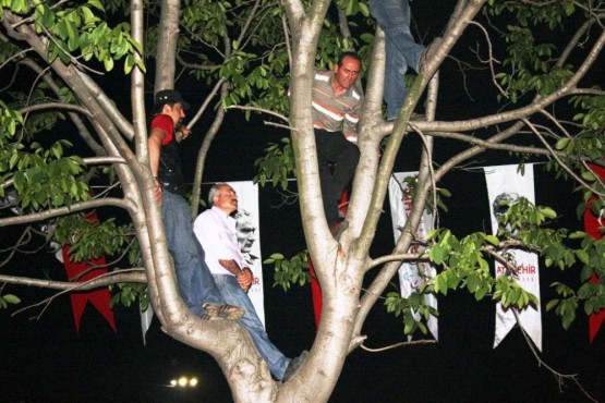 Ataşehir Kılıçdaroğlu Deniz'leri anma