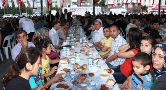 Ataşehir Belediyesi İftarı, Örnek Mahallaesi 2014