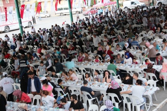 Ataşehir Belediyesi İftarı, Örnek Mahallaesi 2014