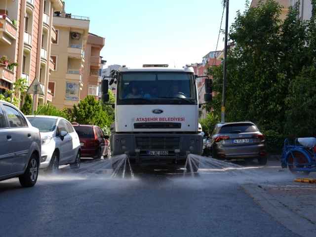 Ataşehir Belediyesi'nden hizmet seferberliği