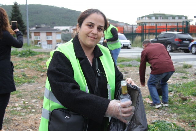 Ataşehir Kent Konseyi Temiz Mahalle, Temiz Ataşehir sloganı eşliğinde etkinlik düzenledi