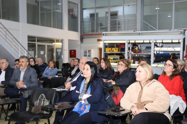 Ataşehir'de Afet Eğitimleri devam ediyor