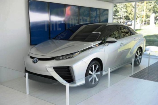 Toyota Mirai, Suyla Çalışan Otomobil