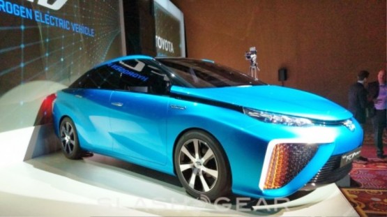 Toyota Mirai, Suyla Çalışan Otomobil