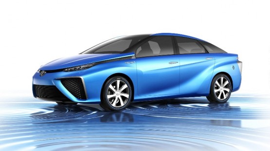 Toyota Mirai, Suyla Çalışan Otomobil