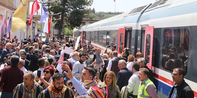 Turistik Tuz Ekspresi seferlerine başladı