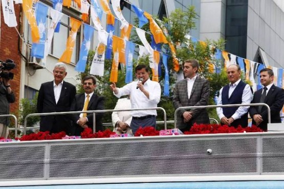 Akmet Davutoglu Ataşehir Mitingi 2015