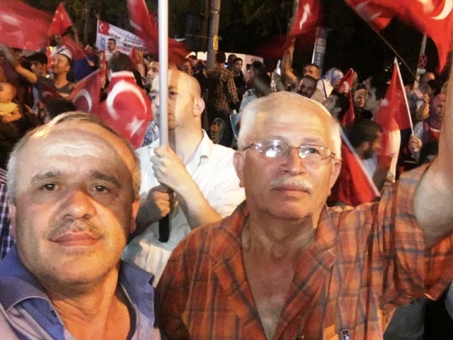 Ak Parti Ataşehir Demokrasi Nöbeti Taçlandırıldı 2016