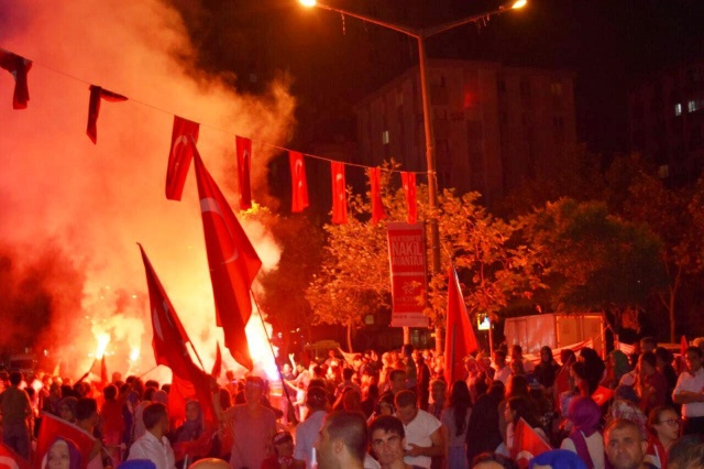 Ak Parti Ataşehir Demokrasi Nöbeti 2016