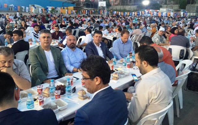 Ataşehir Ak Parti Ramazan Proğramı Fotoları