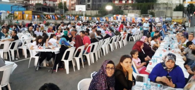 Ataşehir Ak Parti Ramazan Proğramı Fotoları