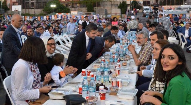 Ataşehir Ak Parti Ramazan Proğramı Fotoları