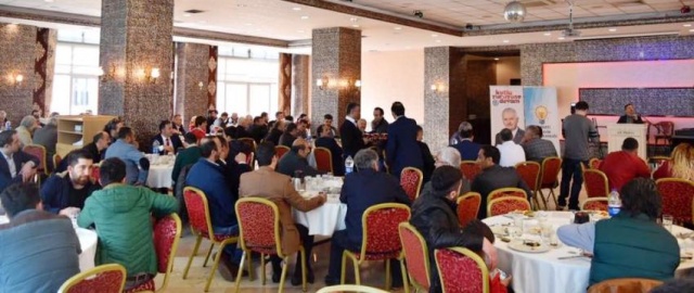 Ak Parti Ataşehir'de Berber ve Kuaförler'le Kahvaltıda Buluştu 2017