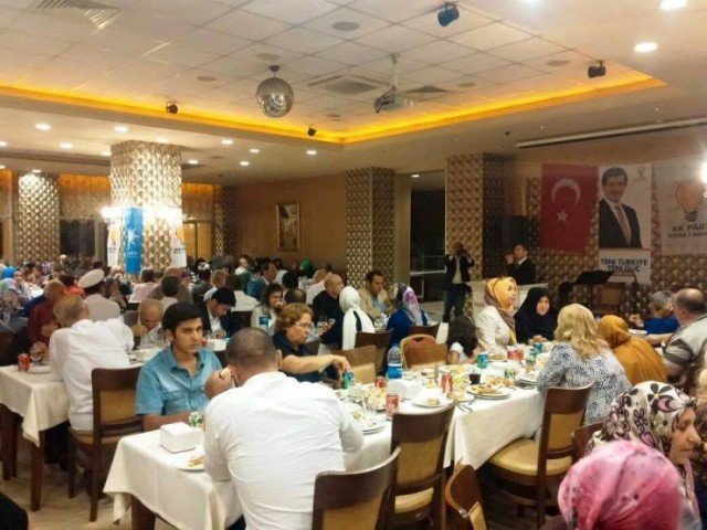 Ak Parti Atasehir Engelliler, Yaşlilar İftarı 2015