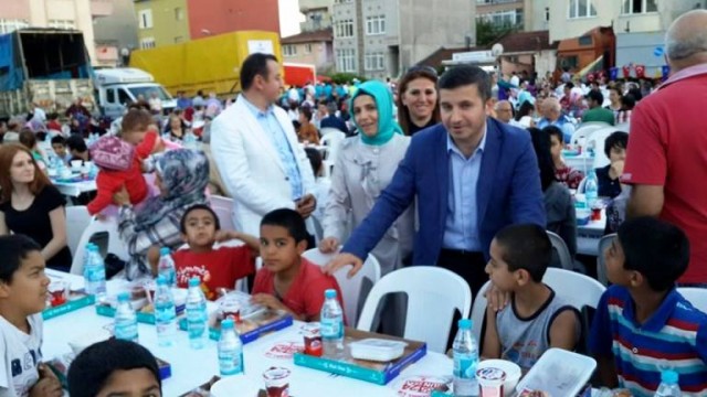 Ak Parti Ataşehir, Esatpaşa Sokak İftarı 2015