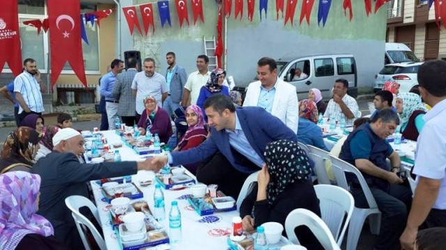 Ak Parti Ataşehir, Esatpaşa Sokak İftarı 2015