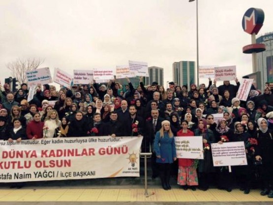 Ak Parti Ataşehir Kadınlar Günü Yürüyüşü 2015