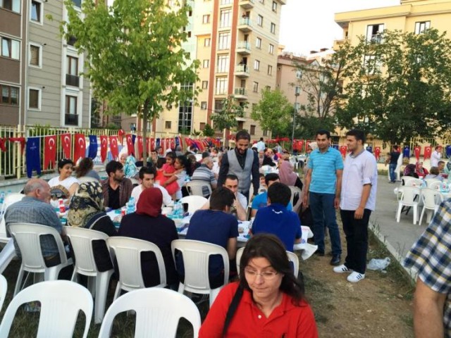 Ak Parti Ataşehir Küçükbakkalköy İftarı 2015