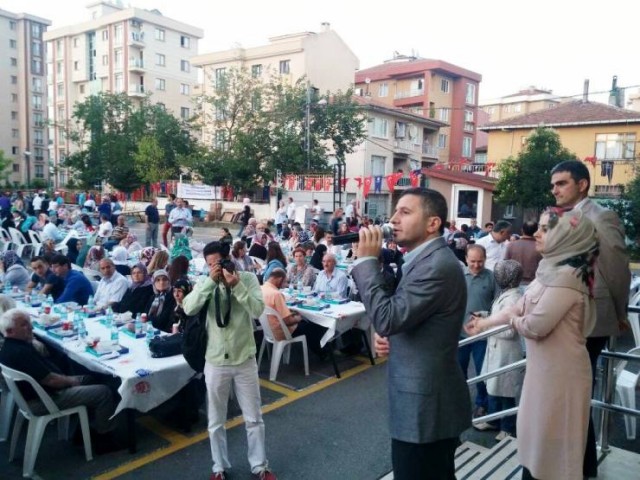 Ak Parti Ataşehir Küçükbakkalköy İftarı 2015