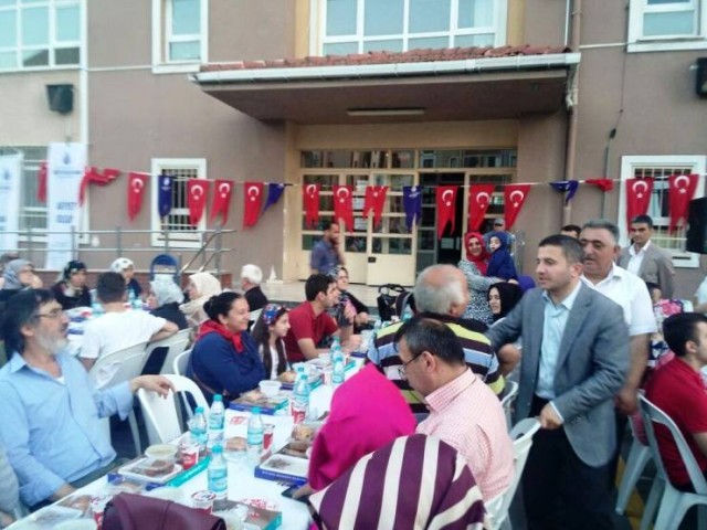 Ak Parti Ataşehir Küçükbakkalköy İftarı 2015