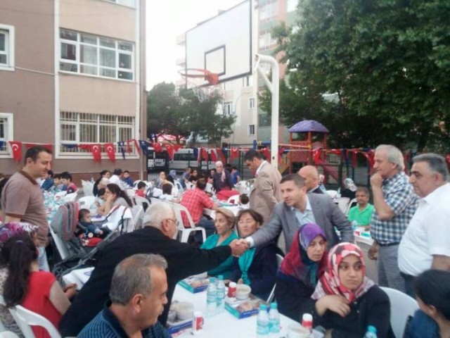 Ak Parti Ataşehir Küçükbakkalköy İftarı 2015