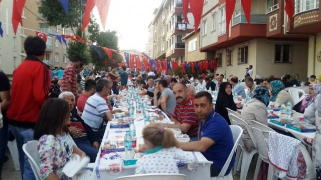 Ak Parti Ataşehir Aşık veysel, Mustafa Kemal İftarı 2015