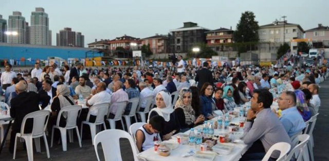 Ak Parti Ataşehir Vefa İftarı 2016