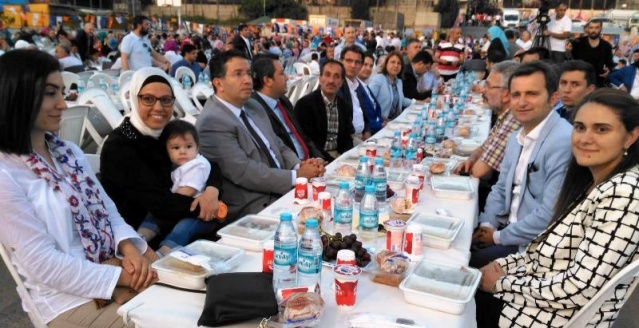 Ak Parti Ataşehir Vefa İftarı 2016