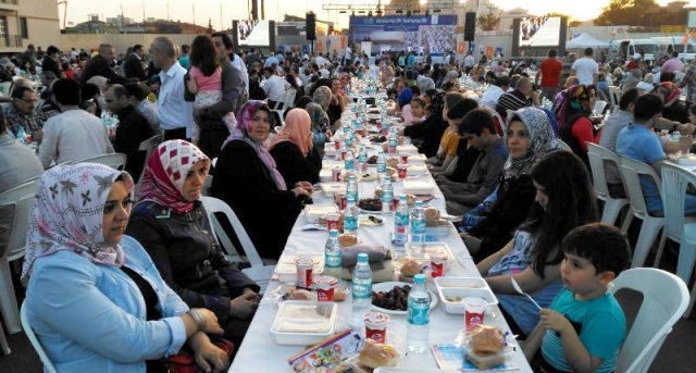 Ak Parti Ataşehir Vefa İftarı 2016