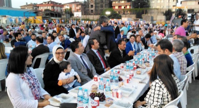 Ak Parti Ataşehir Vefa İftarı 2016