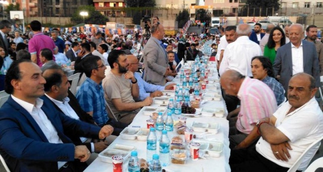 Ak Parti Ataşehir Vefa İftarı 2016